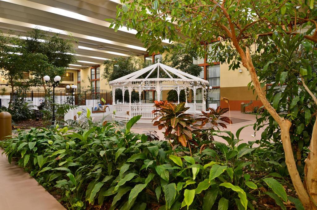 Red Lion Hotel Farmington Exterior foto